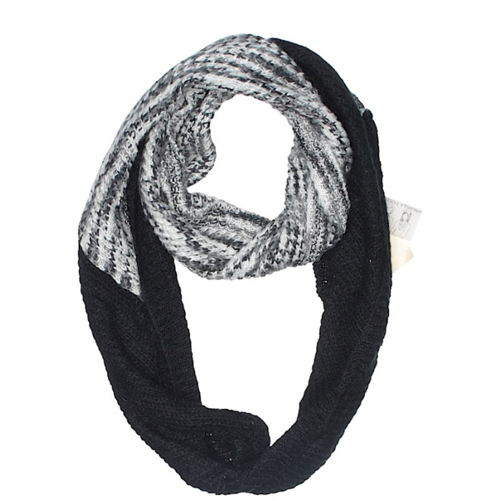 Collection Eighteen Infinity Scarf